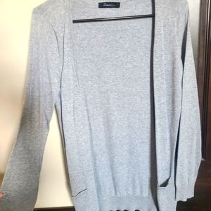 Light sweater/cardigan